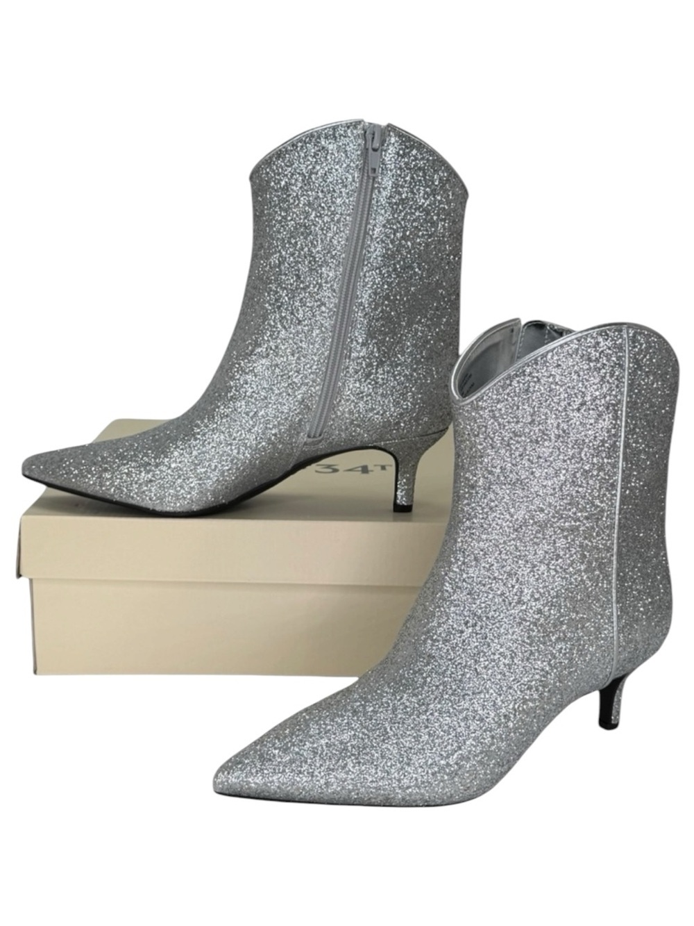 ON 34th Aatira Tulip Silver Glitter Womens Booties Size 8M - Picture 1 of 12